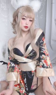理发店的特别待遇4女主名字