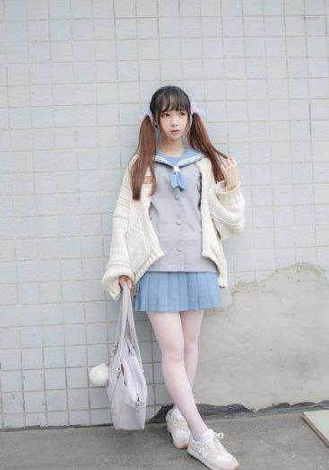 中字头脑筋急转弯是什么我儿子媳妇
