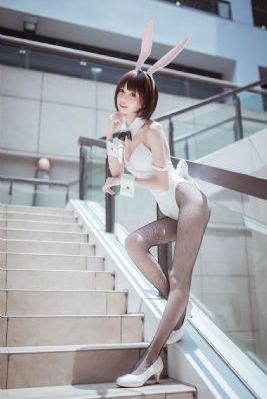 妈妈的闺蜜中文字幕